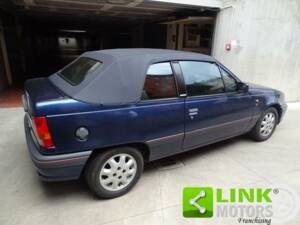 Afbeelding 9/10 van Opel Kadett 1,4i (1992)