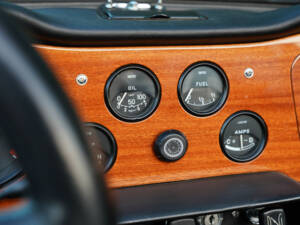 Image 50/50 of Triumph TR 250 (1968)