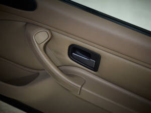 Bild 58/93 von BMW Z3 Coupé 2.8 (1997)