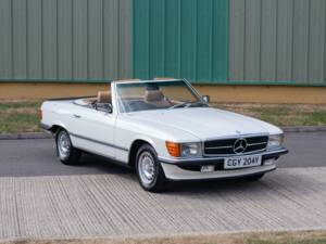 Bild 9/26 von Mercedes-Benz 280 SL (1982)