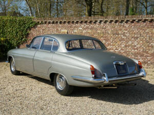 Immagine 2/50 di Jaguar Mk X 4.2 (1966)