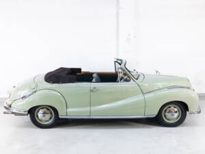 Immagine 5/50 di BMW 502 - 3,2 Litro (1955)