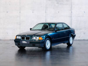 Bild 1/23 von BMW 316i (1995)