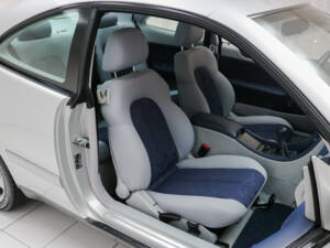 Immagine 7/13 di Mercedes-Benz CLK 230 Kompressor (1998)