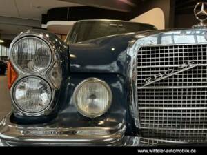 Image 15/25 of Mercedes-Benz 280 S (1970)