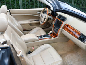 Imagen 36/43 de Jaguar XKR (2007)