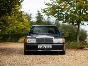 Imagen 6/50 de Mercedes-Benz 190 E 2.3-16 (1985)