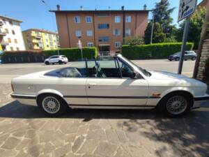Image 5/10 of BMW 318i (1992)
