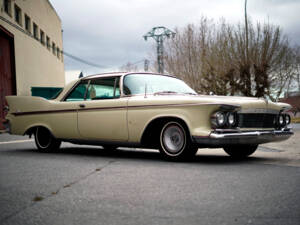 Image 13/14 of Chrysler Imperial Coupe (1961)