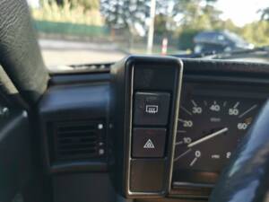 Image 10/45 of Alfa Romeo 75 1.8 (1987)