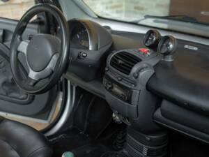 Image 29/50 of Smart Fortwo Brabus (2003)