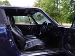 Bild 27/43 von Porsche 911 Carrera 3.2 (1989)