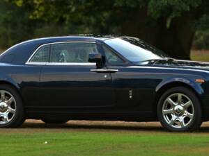 Image 18/50 of Rolls-Royce Phantom Coupé (2010)