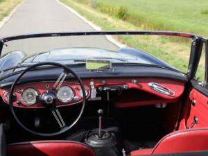 Immagine 18/42 di Austin-Healey 3000 Mk II (BJ7) (1963)