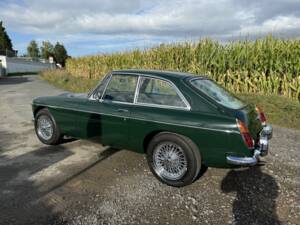 Immagine 4/50 di MG MGC GT (1969)