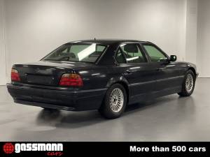 Imagen 8/15 de BMW 750iL (1998)
