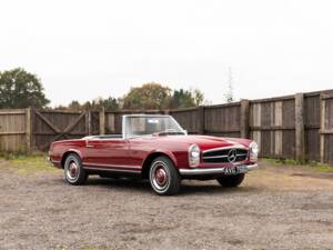 Bild 10/39 von Mercedes-Benz 230 SL (1966)