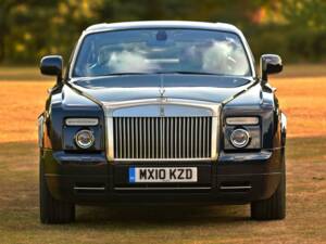 Image 2/50 of Rolls-Royce Phantom Coupé (2010)