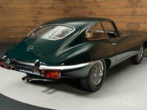 Image 10/19 of Jaguar E-Type (1969)