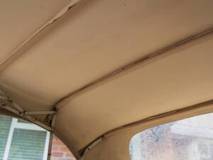 Image 15/29 of Morris Minor 1000 Tourer (1962)