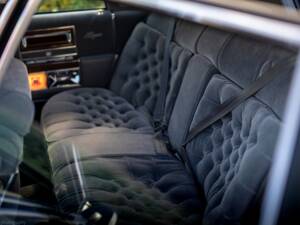 Bild 33/38 von Cadillac Brougham Elegance (1988)