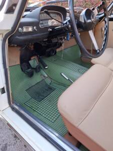 Image 26/63 of FIAT 1200 Granluce (1958)