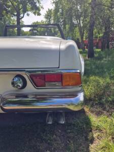 Image 38/100 de Mercedes-Benz 250 SL (1967)