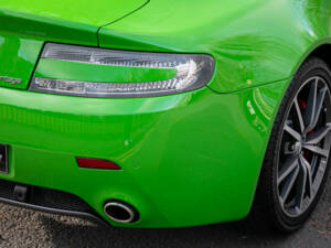 Immagine 34/43 di Aston Martin V8 Vantage (2010)