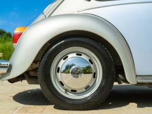 Imagen 13/46 de Volkswagen Beetle 1200 &quot;Jeans Bug&quot; (1982)