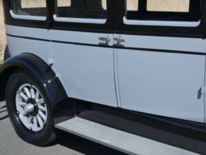 Image 25/32 of Locomobile 8-80 (1927)