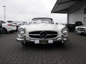 Image 2/36 of Mercedes-Benz 190 SL (1962)