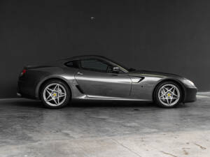 Imagen 4/72 de Ferrari 599 GTB Fiorano (2006)