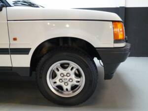 Immagine 22/50 di Land Rover Range Rover 4.0 SE (1997)