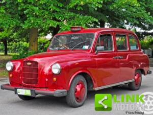 Image 1/10 of Austin FX 4 D London Taxi (1997)