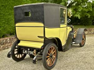Image 7/50 of Renault Lawton Brougham (1912)