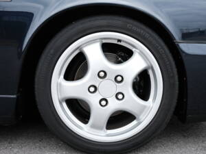 Image 18/97 of Porsche 911 Carrera 4 (1991)