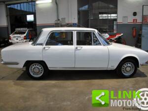 Imagen 7/10 de Alfa Romeo 1750 Berlina (1968)