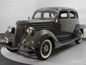 Image 5/19 of Ford V8 (1936)