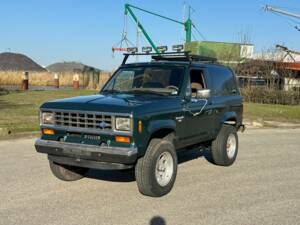 Image 2/5 of Ford Bronco (1988)