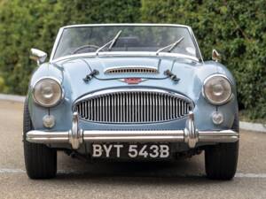 Immagine 6/50 di Austin-Healey 3000 Mk III (BJ8) (1964)