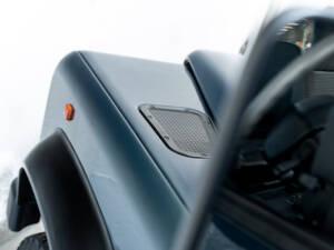Image 35/43 of Land Rover Defender 90 &quot;50th Anniversary&quot; (1998)