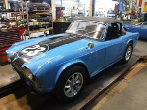 Image 10/50 of Triumph TR 4 (1962)