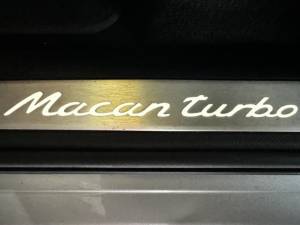Imagen 5/34 de Porsche Macan Turbo (2015)