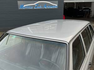 Bild 40/51 von Mercedes-Benz 300 D lang (1985)