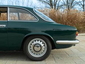 Bild 29/50 von Alfa Romeo Giulia 1300 GT Junior (1966)