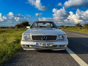 Image 3/23 of Mercedes-Benz SL 320 (1996)