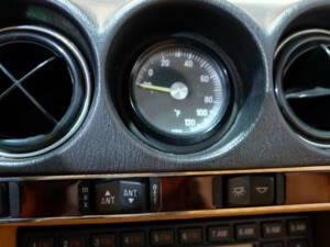 Bild 27/42 von Mercedes-Benz 560 SL (1989)