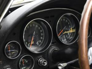 Image 29/40 of Chevrolet Corvette Sting Ray Convertible (1966)