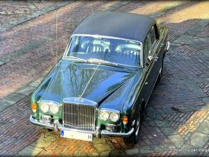 Image 33/38 of Bentley T 1 (1974)