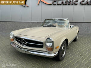 Image 3/20 de Mercedes-Benz 280 SL (1970)